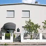 Volta Hotell 3*